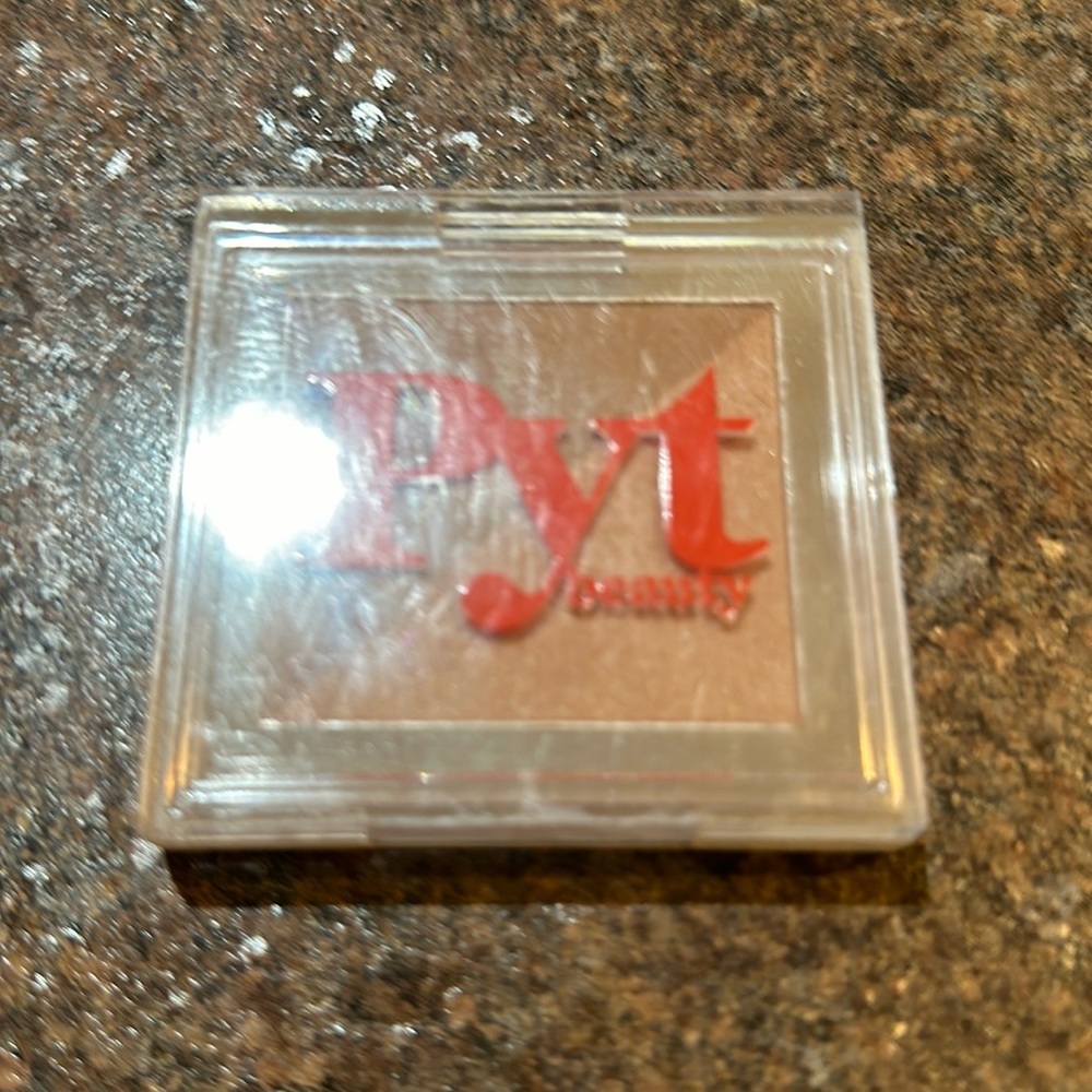 5/$15.00 pyt beauty faux sun bronzer duo light dark